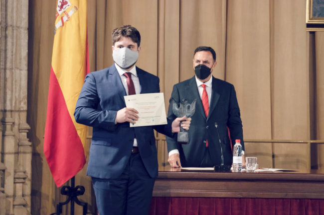 El Faro - Un investigador ceutí, premiado por la Universidad de Granada