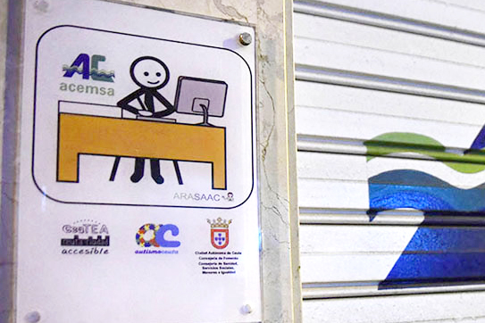 Las clínicas de Fisioterapia, accesibles con ‘Pon un Pictograma en tu Puerta’