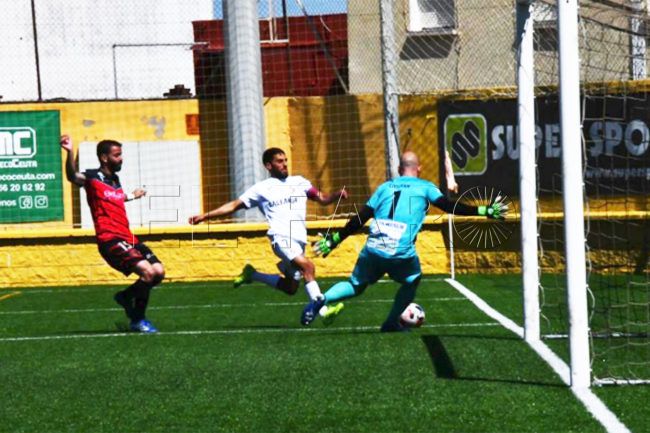 El Ceuta empata ante el Puente Genil y sigue quinto (0-0)