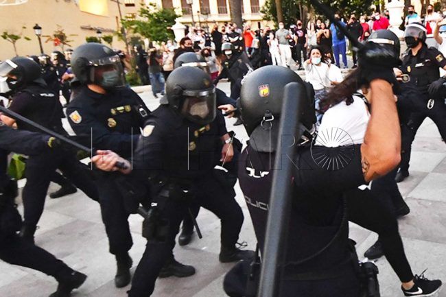 Absuelto tras ser acusado de daños y coacciones a un bloguero de Vox
