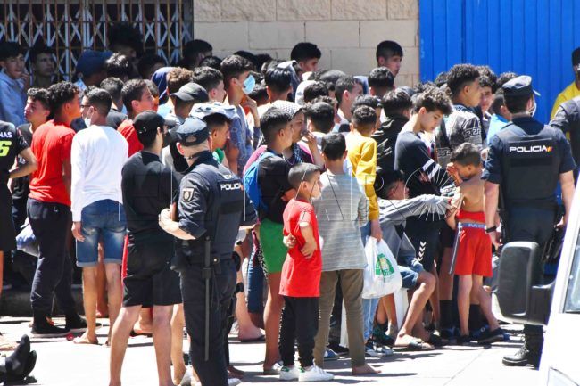 Voluntarios de SAMU, entre ellos dos migrantes ex tutelados, llegan a Ceuta