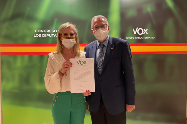 Vox solicita una vacunación «en 48 horas» de toda Ceuta «para evitar un brote masivo»
