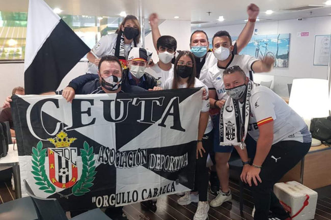 Jerez se llena de aficionados del Ceuta para arropar a su equipo