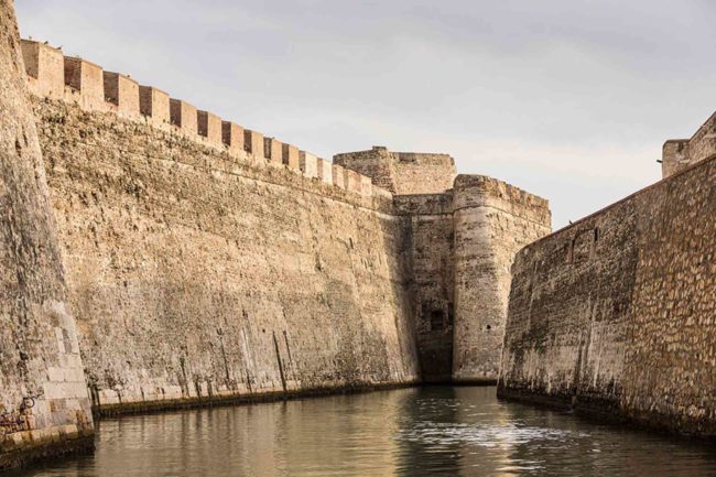 Ceuta y Melilla. ¿Y si el turismo fuese la solución?