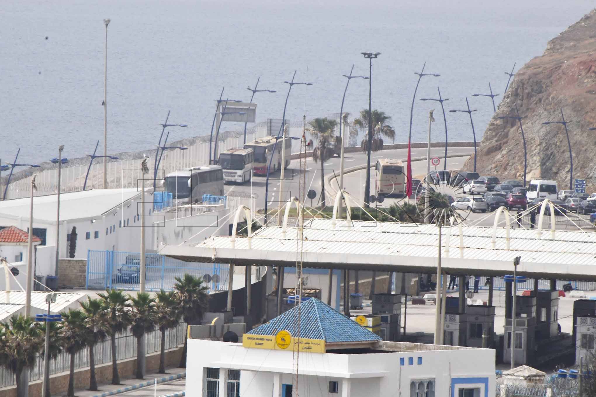 frontera-autobuses-marruecos