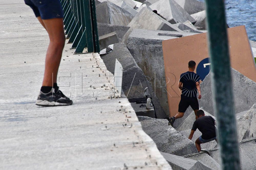 inmigrantes-menores-puerto-10