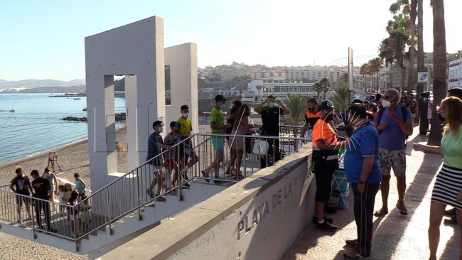 Otra noche mágica de San Juan que los ceutíes se quedan en casa