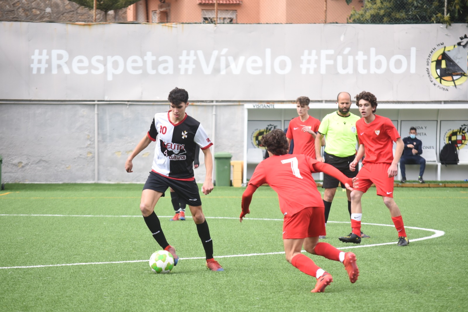 La AD Ceuta ‘B’ se refuerza con el delantero ceutí Haron