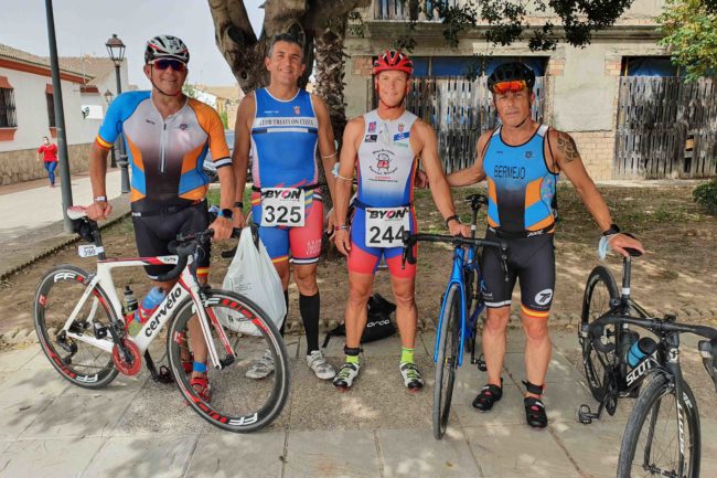 Cuatro ceutíes participan en el II Triatlón Olímpico Janda y Sierra