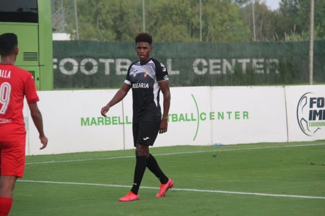 La AD Ceuta FC da la baja al extremo Mustafa Troncoso