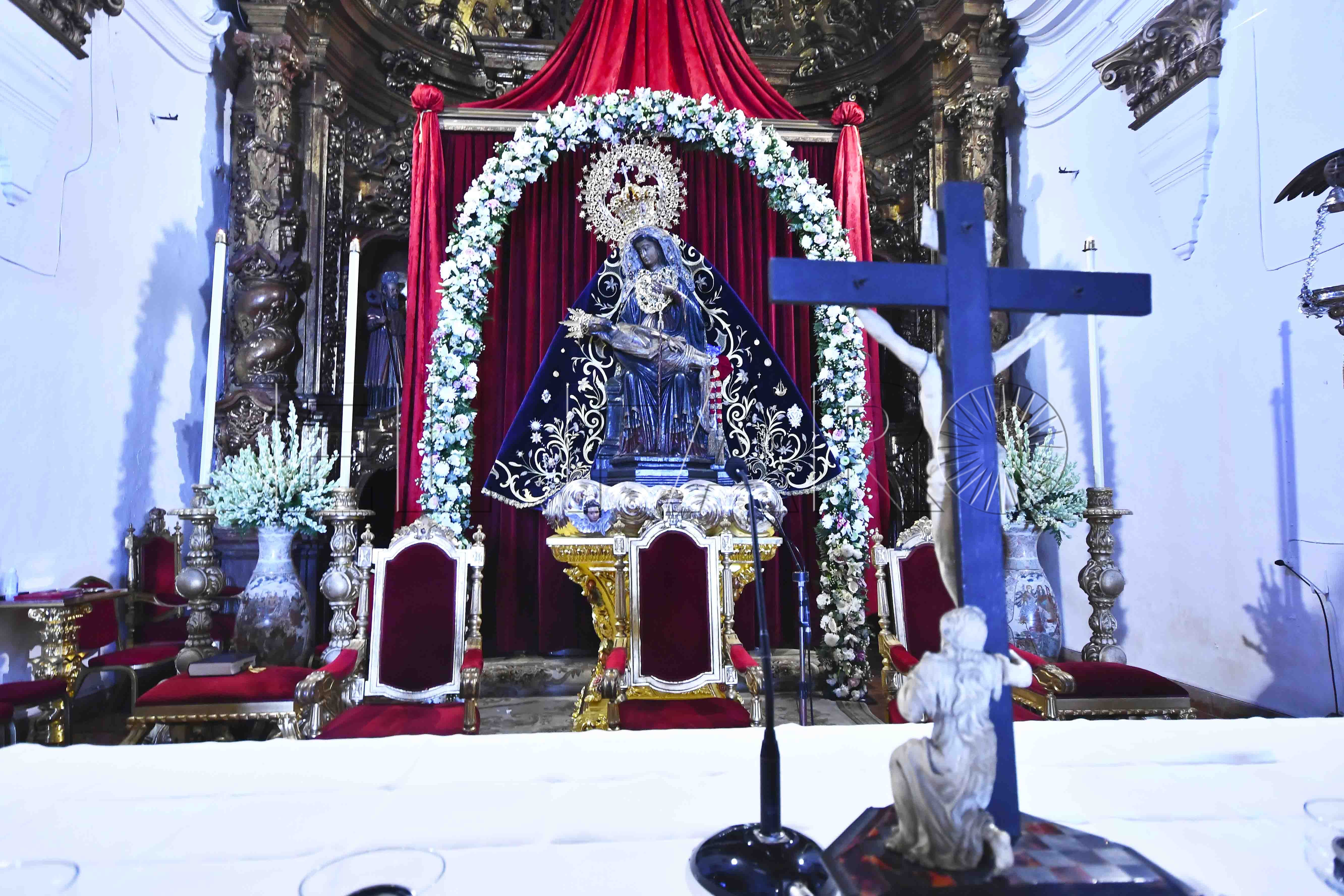 besamos-virgen-africa