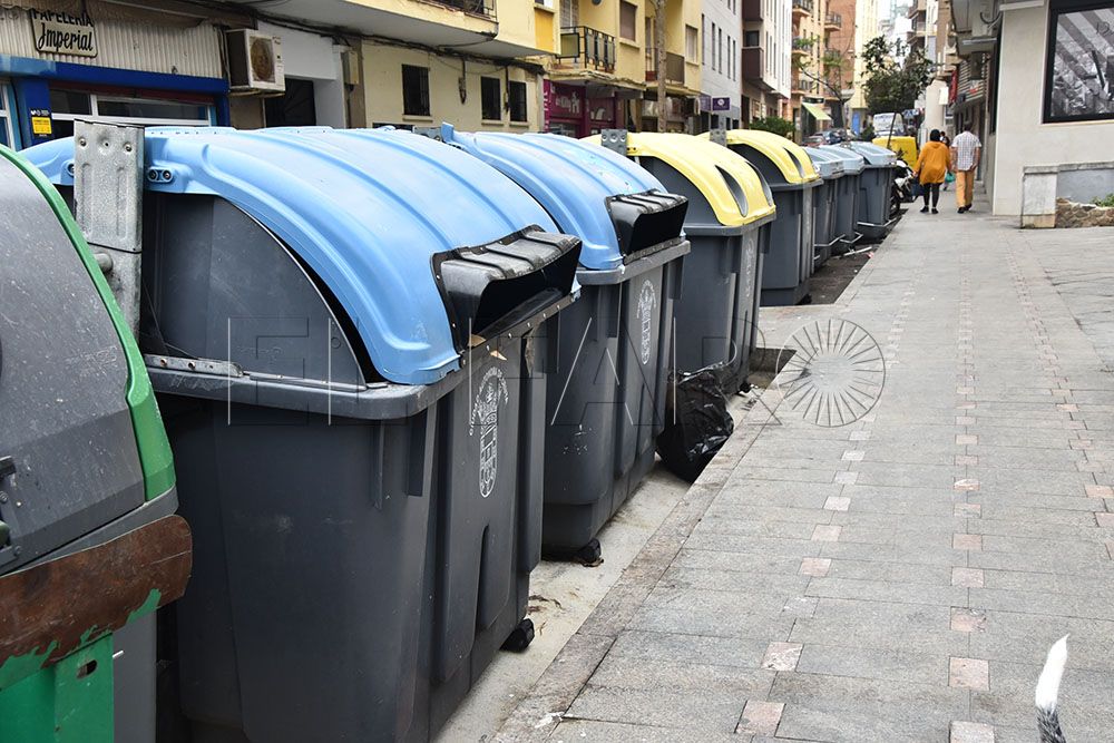 contenedores-calle-antioco-3