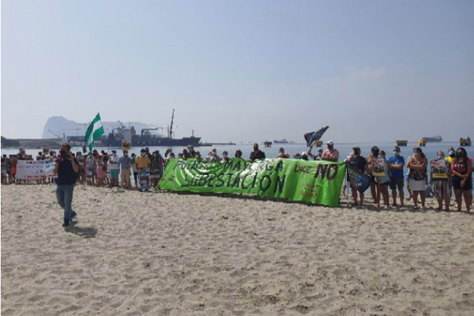 ecologistas-accion-protesta-cable-electrico