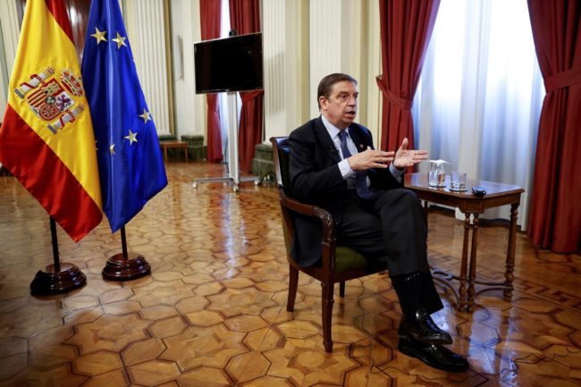 El ministro Luis Planas defiende las actuaciones del Gobierno con las repatriaciones de menores
