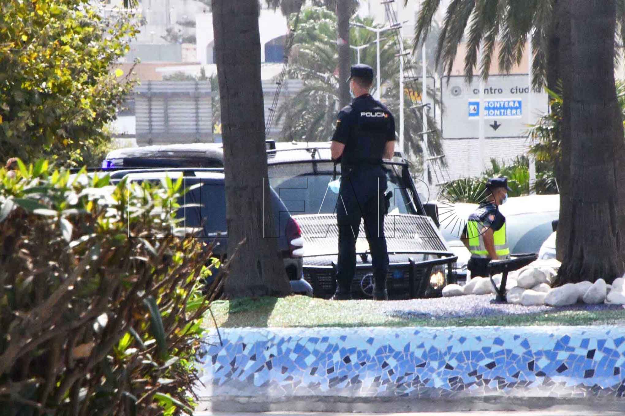 Policías piden paralizar la instalación para un millar de inmigrantes en el puerto de Ceuta