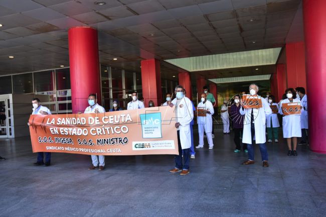 “Desarrollo profesional” y más estabilidad para arraigar médicos