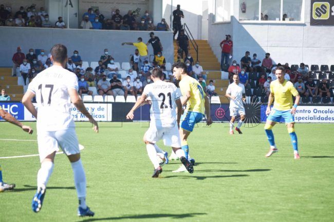 El Ceuta se mantiene en promoción