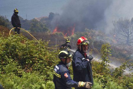 bomberos-apagan-incendio