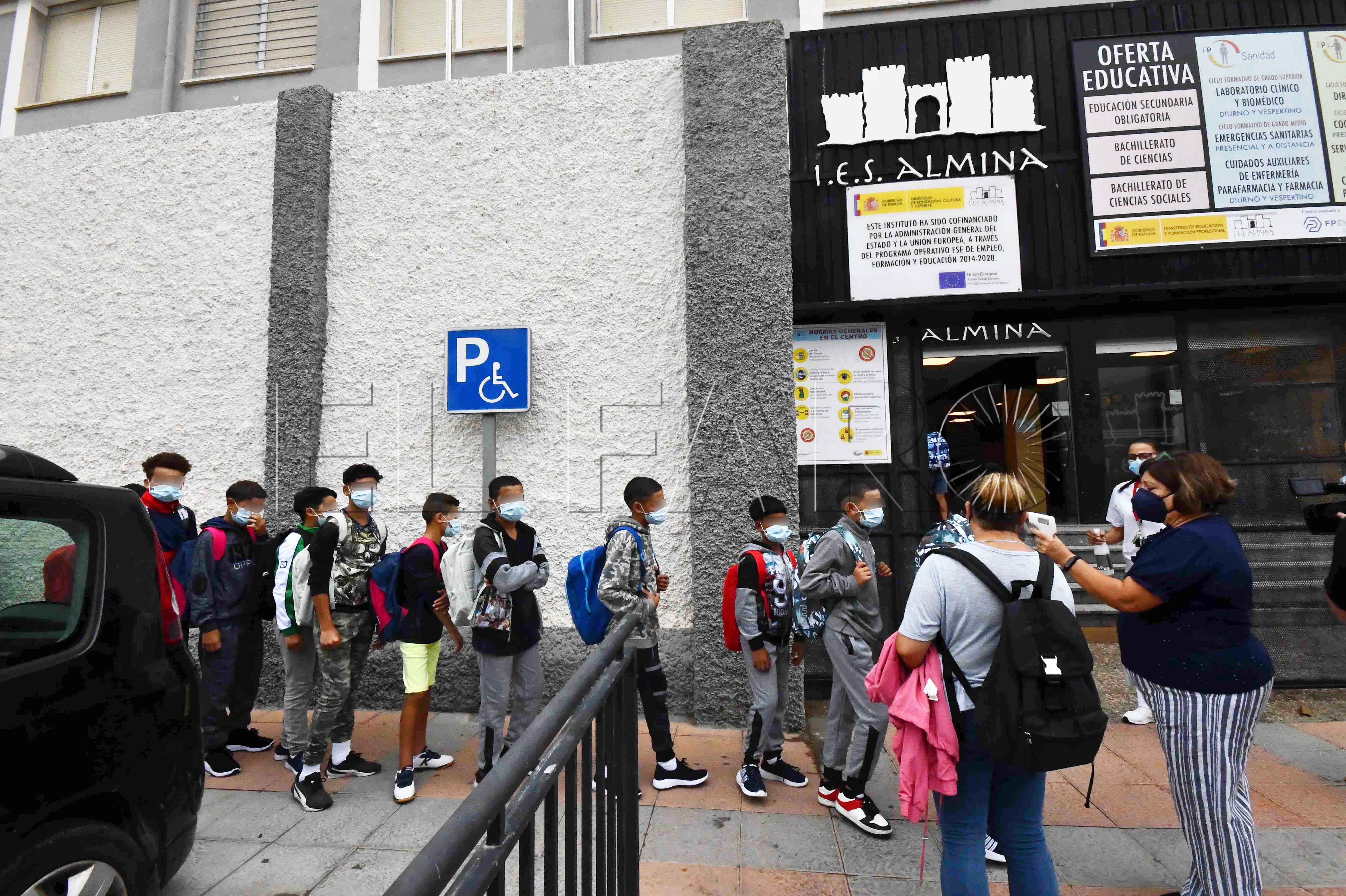menores-mena-ies-almina-clases-aula-3