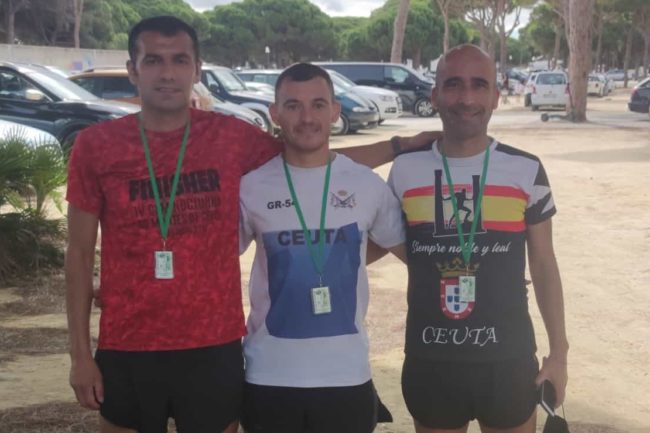 Buena actuación de tres componentes de la COMGECEU en el XVII Cross ‘El Colorado’