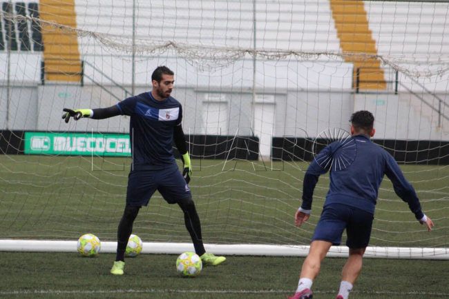 El Ceuta B ficha al cancerbero Jesús ‘Gato’ Romero