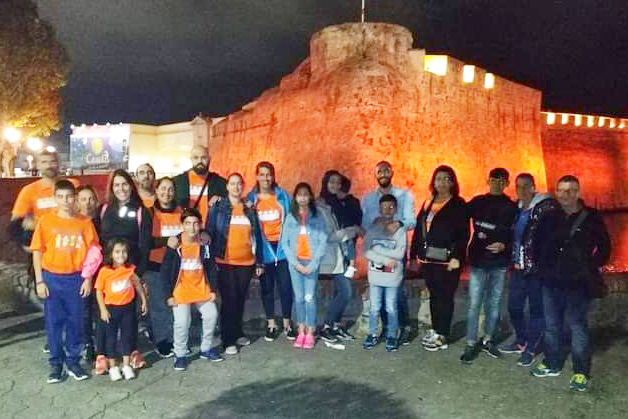 Decepción en el Día del TDAH: Ceuta no ilumina las Murallas por la igualdad