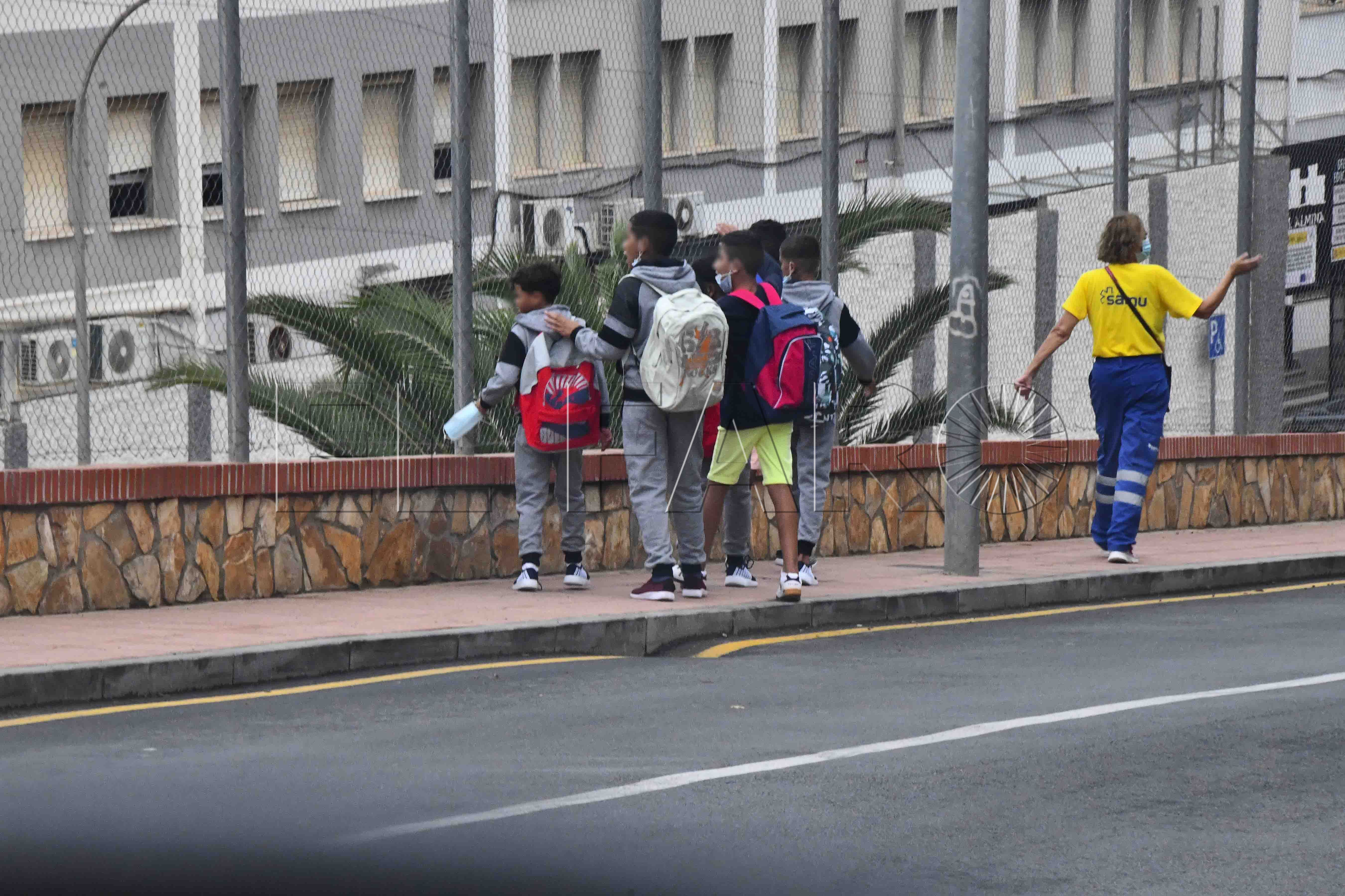 menas-samu-colegio