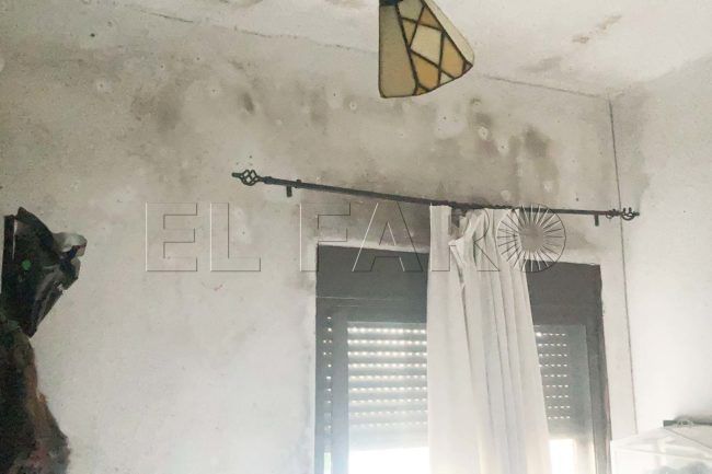 Un piso militar lleno de humedades y una familia “desesperada, sin saber qué hacer”