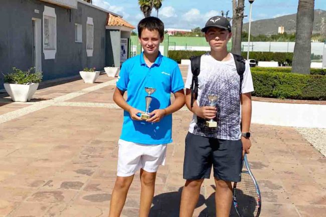 Victoria para Izhan Pato y Pablo Ortigosa en el X Torneo del Circuito LTC