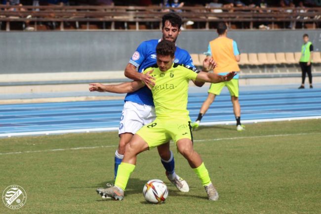 El Ceuta logra un empate ante el Xerez Dvo. que pudo tener otro premio (2-2)