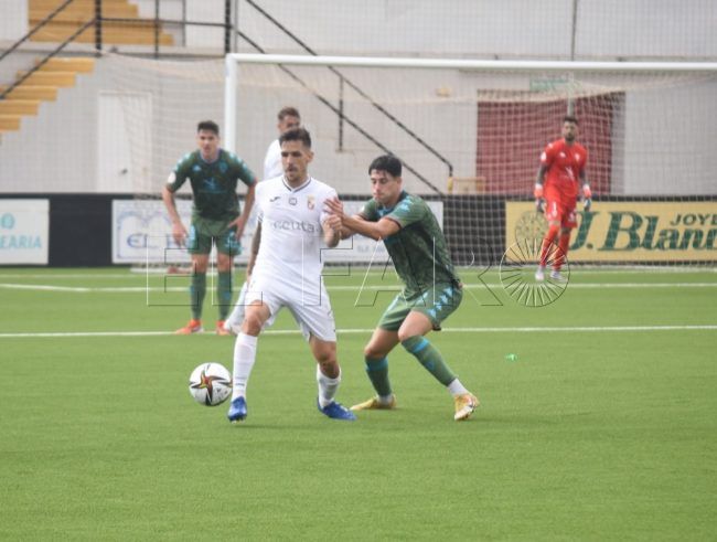 El Ceuta continúa sin ganar a un equipo extremeño