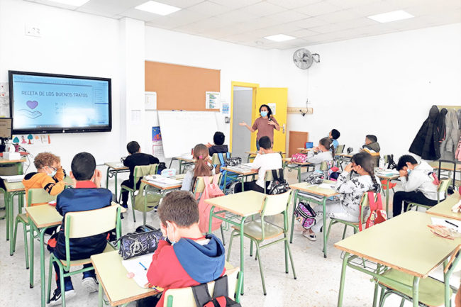 El Faro - El CAM organiza talleres en los centros escolares para promocionar la igualdad