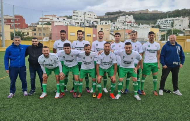 Dos líderes invictos en la Regional