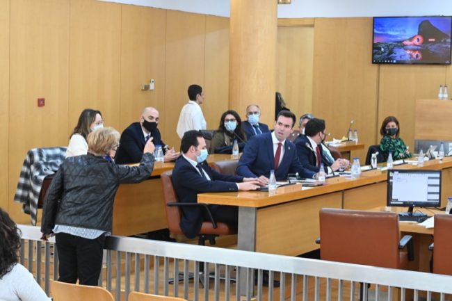 El PSOE tilda de “aberración” la alusión de Vox a Bel y Pérez