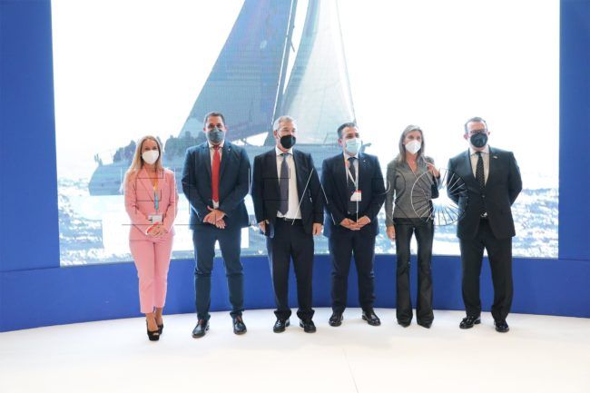 El abaratamiento del transporte y la promoción exterior: los temas tratados en FITUR