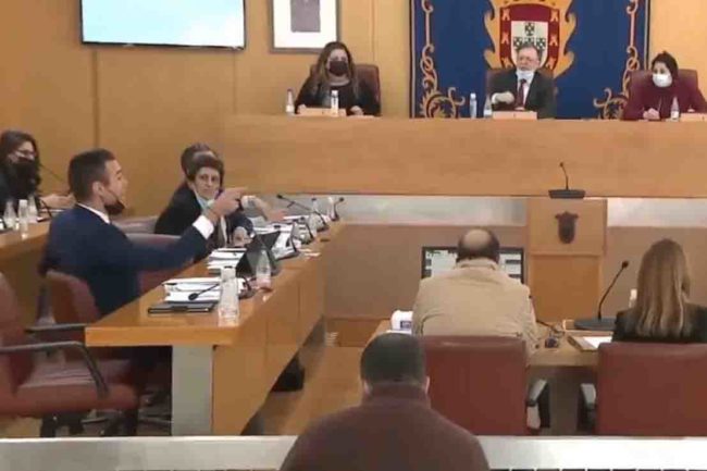 El Pleno acuerda un plan contra el vandalismo pese al gamberrismo político de Vox