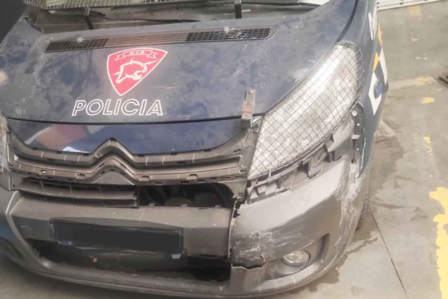 La UIR solo con tres vehículos: dos en muy mal estado y el otro inoperativo