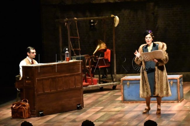 ‘En tierra extraña’, una combinación de realismo y música coplera en el Revellín