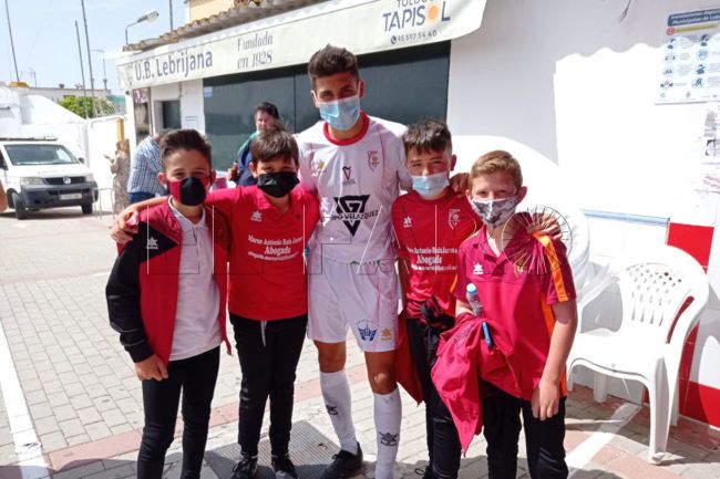 Álex Macías se enrola en el filial de la AD Ceuta
