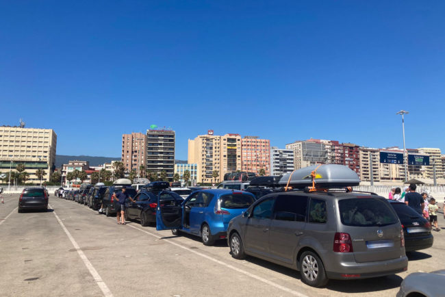 Familias de Ceuta atrapadas en Algeciras al eliminarse el carril de residente