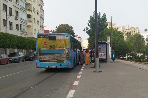 La cancelación de una línea de autobús en Tánger afecta a enfermos de cáncer