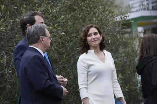 Ayuso visita este lunes Ceuta para entregar la Gran Cruz del 2 de mayo a los agentes