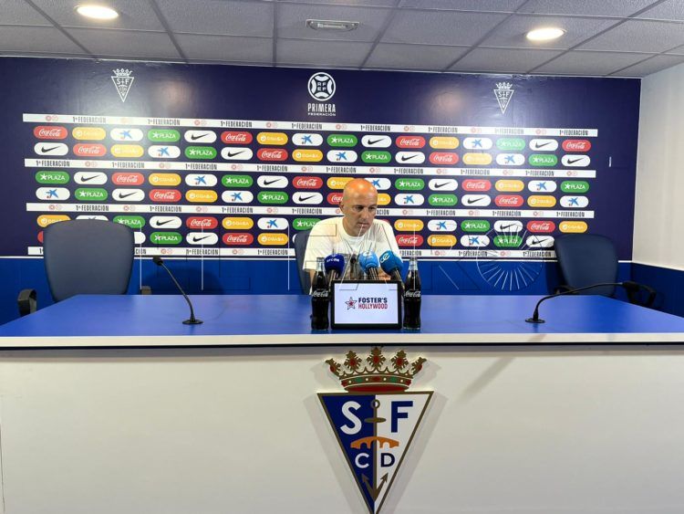 chus-trujillo-entrenador-ad-ceuta