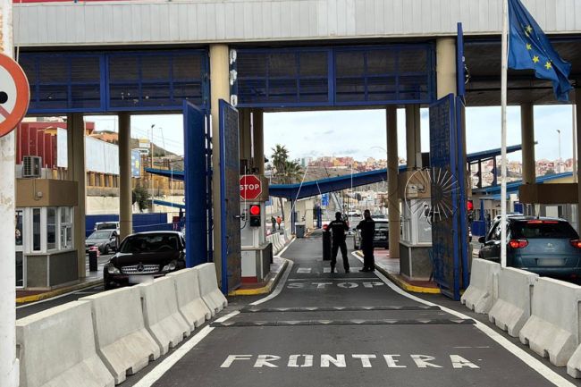 El Faro - El Gobierno defiende el diálogo con el Estado y una frontera ordenada