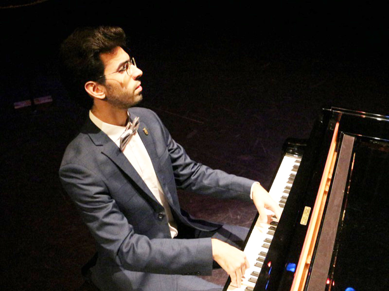 El pianista Juan José Sevilla regresa al Revellín con un concierto “optimista”