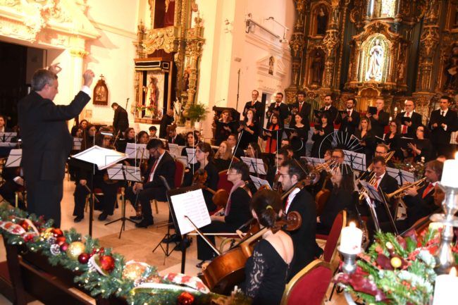 La orquesta Ciudad de Ceuta y el ‘Cantus Angelorum’ deleitan a los ceutíes