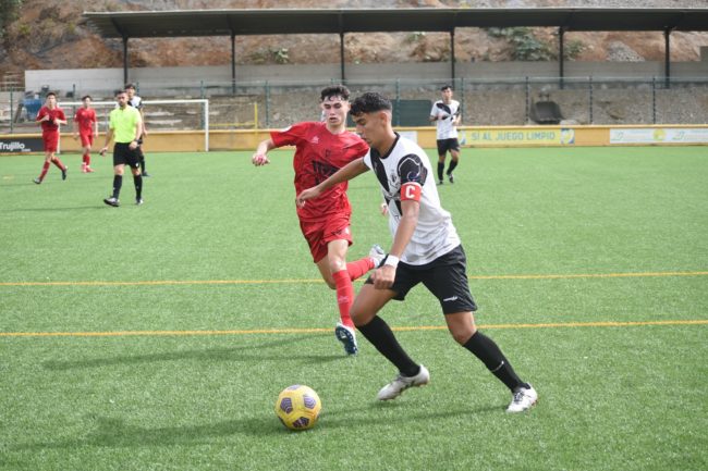 Los juveniles ceutíes de fútbol entran en una fase decisiva
