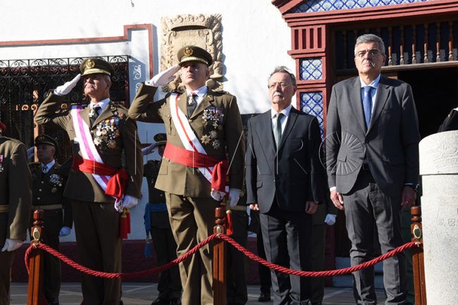 Vivas traslada su admiración al Ejército y felicita la Pascua Militar