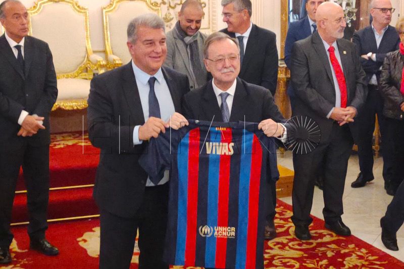 vivas-recibe-joan-laporta-barcelona-002