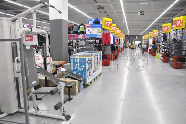 CCOO asemeja Decathlon con un Gran Hermano «que afecta a la salud mental» del trabajador